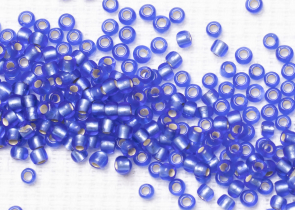 Бисер Япония круглый 11/0 10г 0035F сапфир матовый, серебряная линия внутри